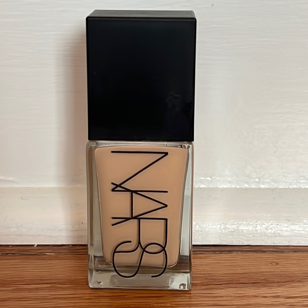 Nars light reflecting advanced skincare foundation # L2 mont blanc